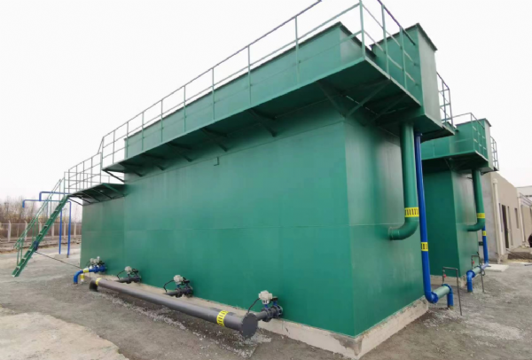 丹東東港 2x50T污水一體化設備安裝調試完成