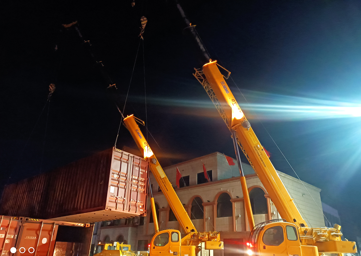 【川一股份】70/H反滲透設(shè)備裝柜發(fā)往美國(guó)